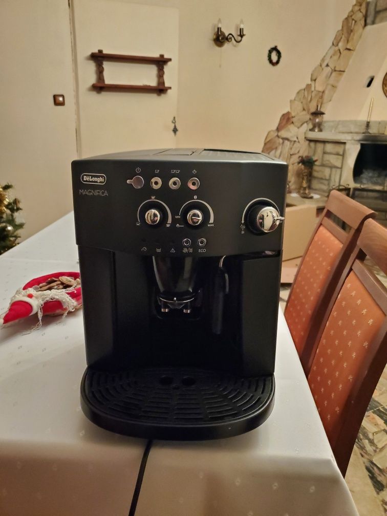 Ekspres do kawy DeLonghi Magnifica Gwarancja