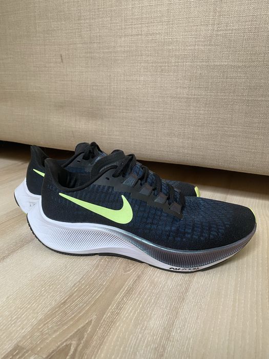 Nike Air Zoom Pegasus 37 r. 38,5 Damskie do Biegania