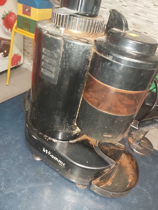 Maquina de café industrial futurmat + moinho +  Maquina de lavar loiça