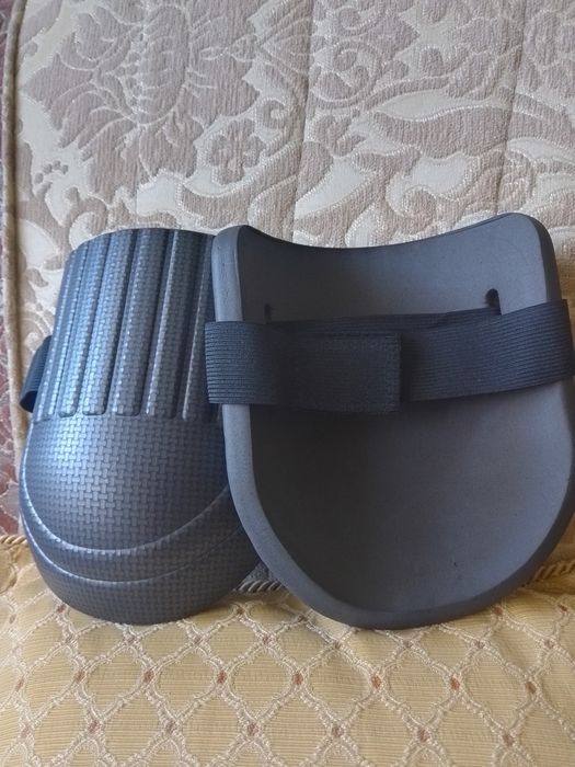 Наколінники захисні