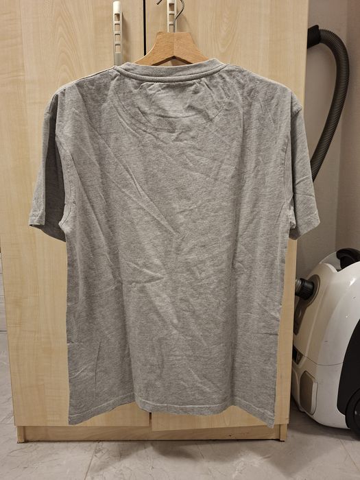 koszulka szara z z napisami