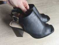 Buty damskie na obcasie
