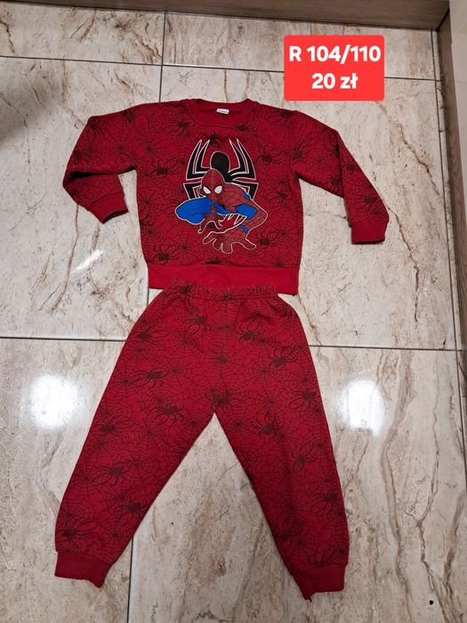 Dres Spider-Man 104/110