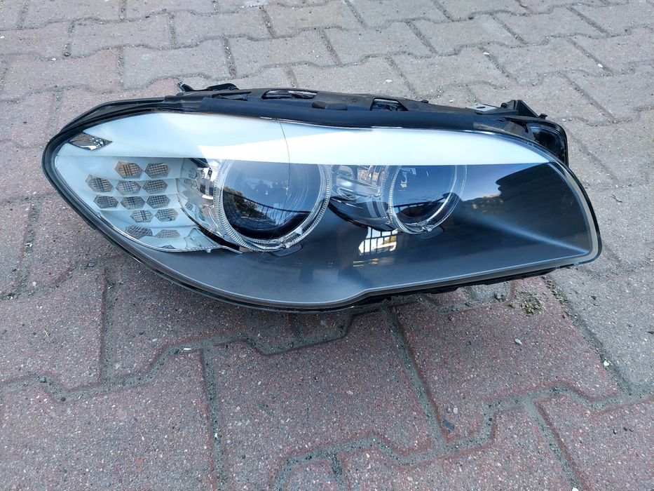 Lampa reflektor BMW F10 F11 xenon nieskrętna prawa EUROPA