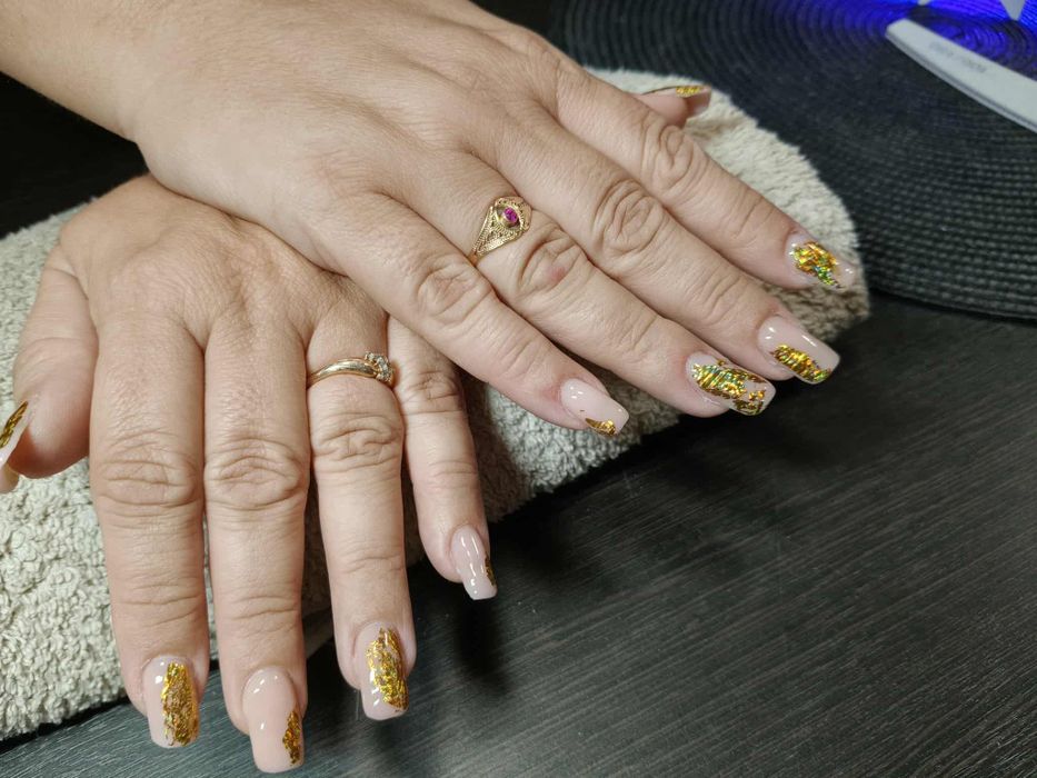 modelelki  na stylizację paznokci.