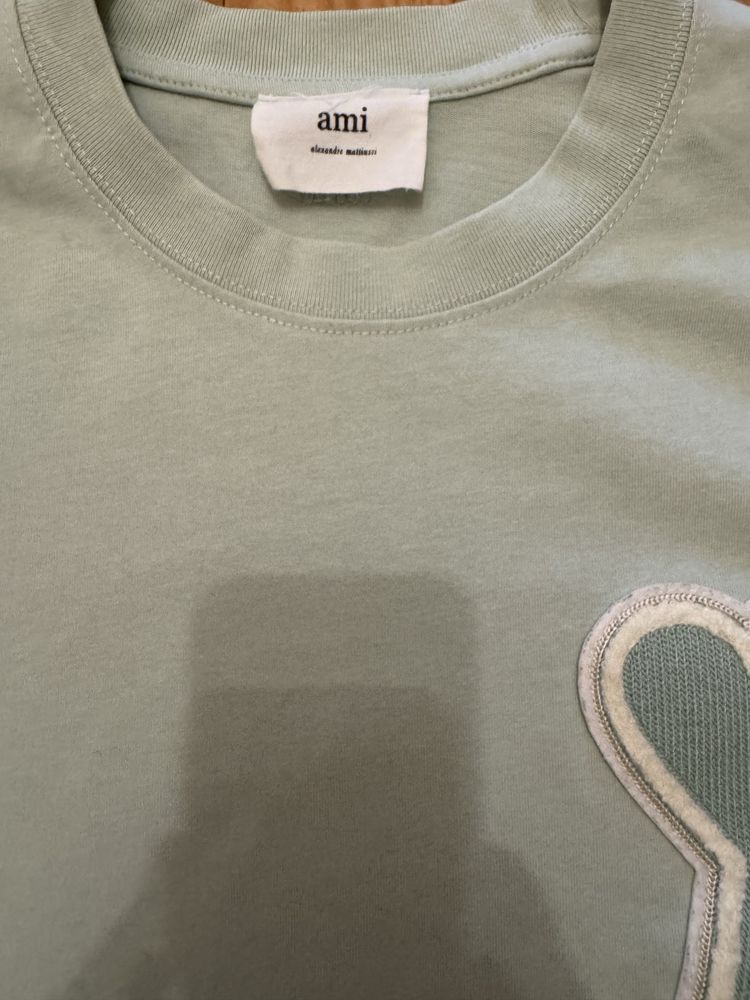 Tshirt Ami Paris tamanho L