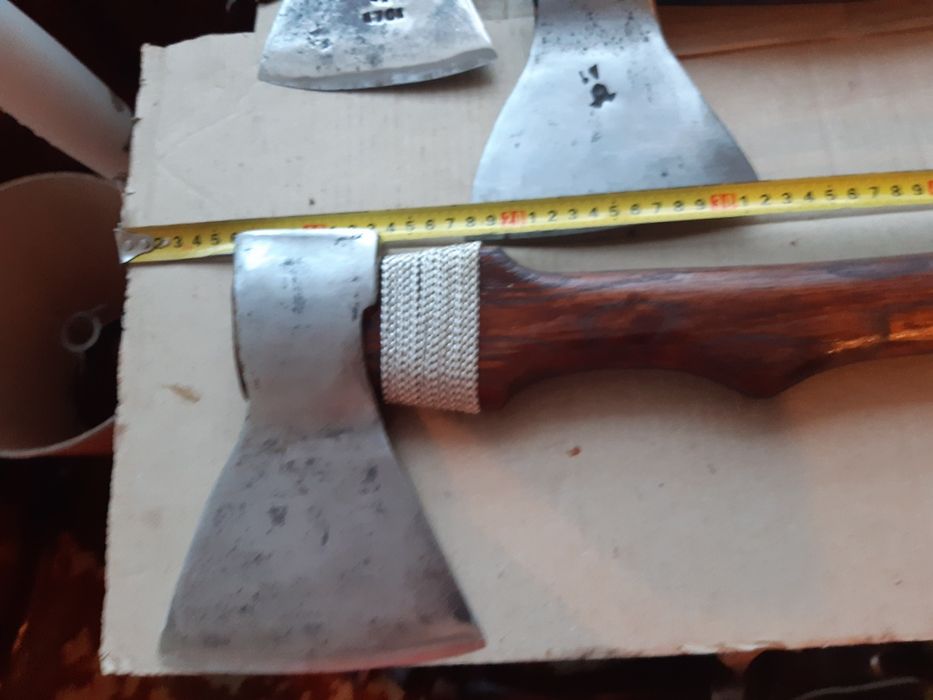 Старие топорики отличного качества.