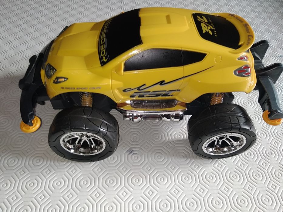 Carro telecomandado TOYOTA