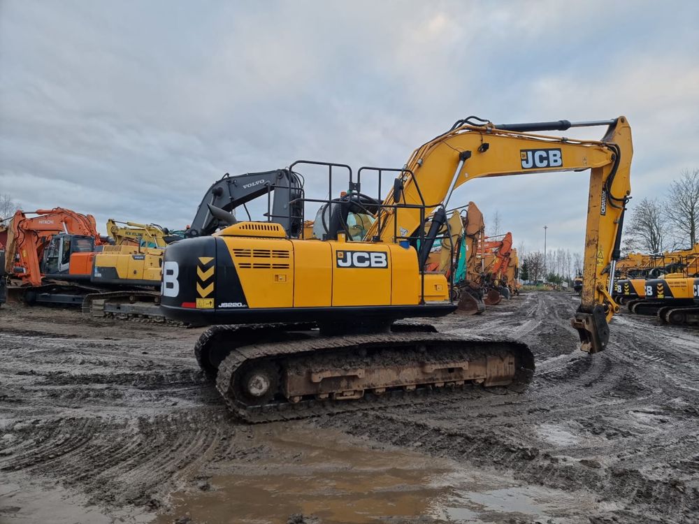 Продам экскаватор jcb 220 , 2018 г
