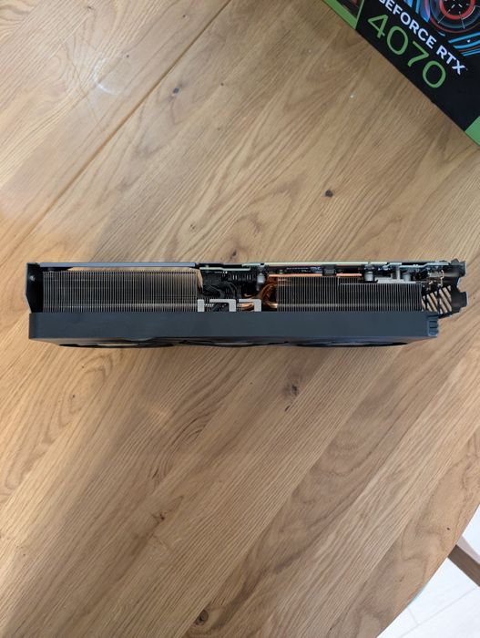 Відеокарта GIGABYTE GeForce RTX4070 12Gb GAMING OC на гарантії