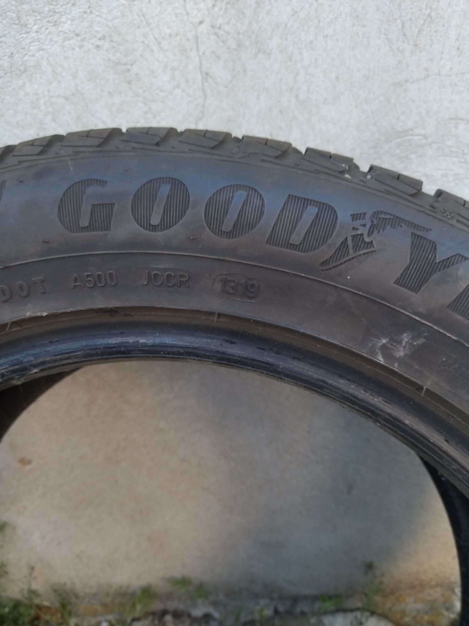 Sprzedam oponę Goodyear 225/55R17