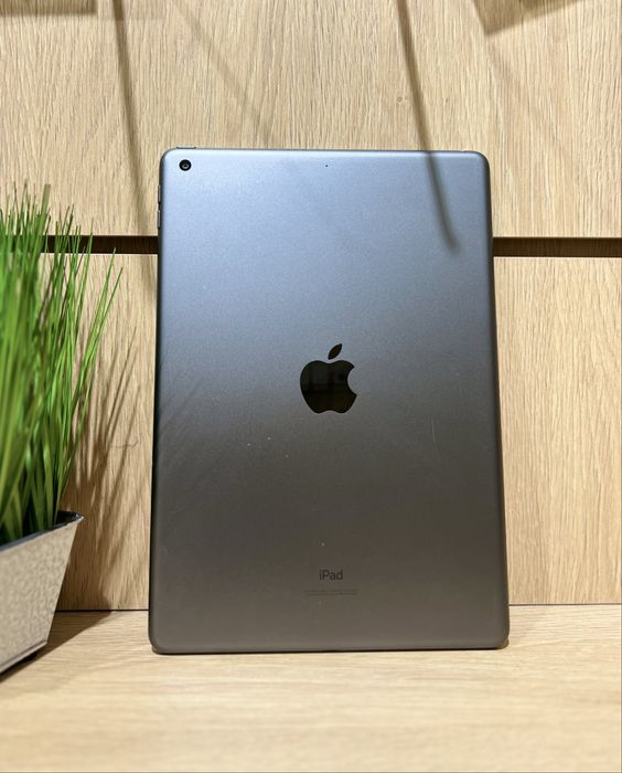 iPad 7 gen 32 gb 2019рік 10.2 планшет  з гарантією Wifi