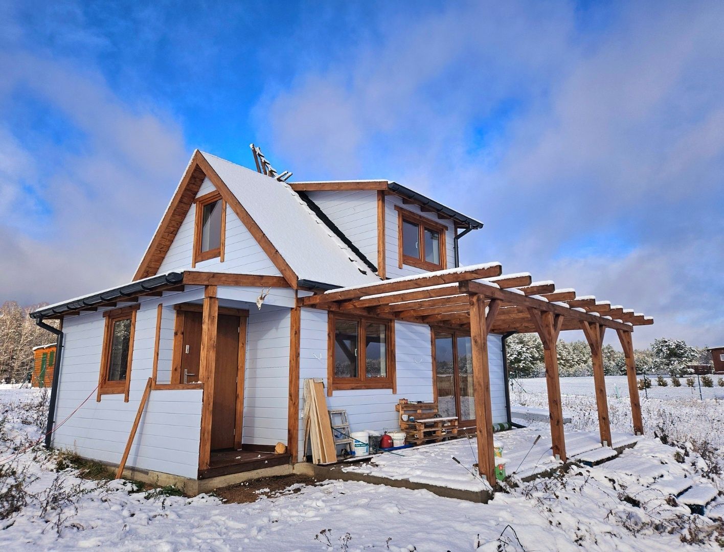Dom drewniany 35 70 m konstrukcje drewniane wiata altana ogrod zimowy