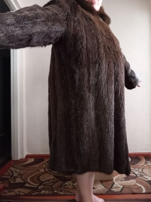 Шуба натуральна. Нутрія