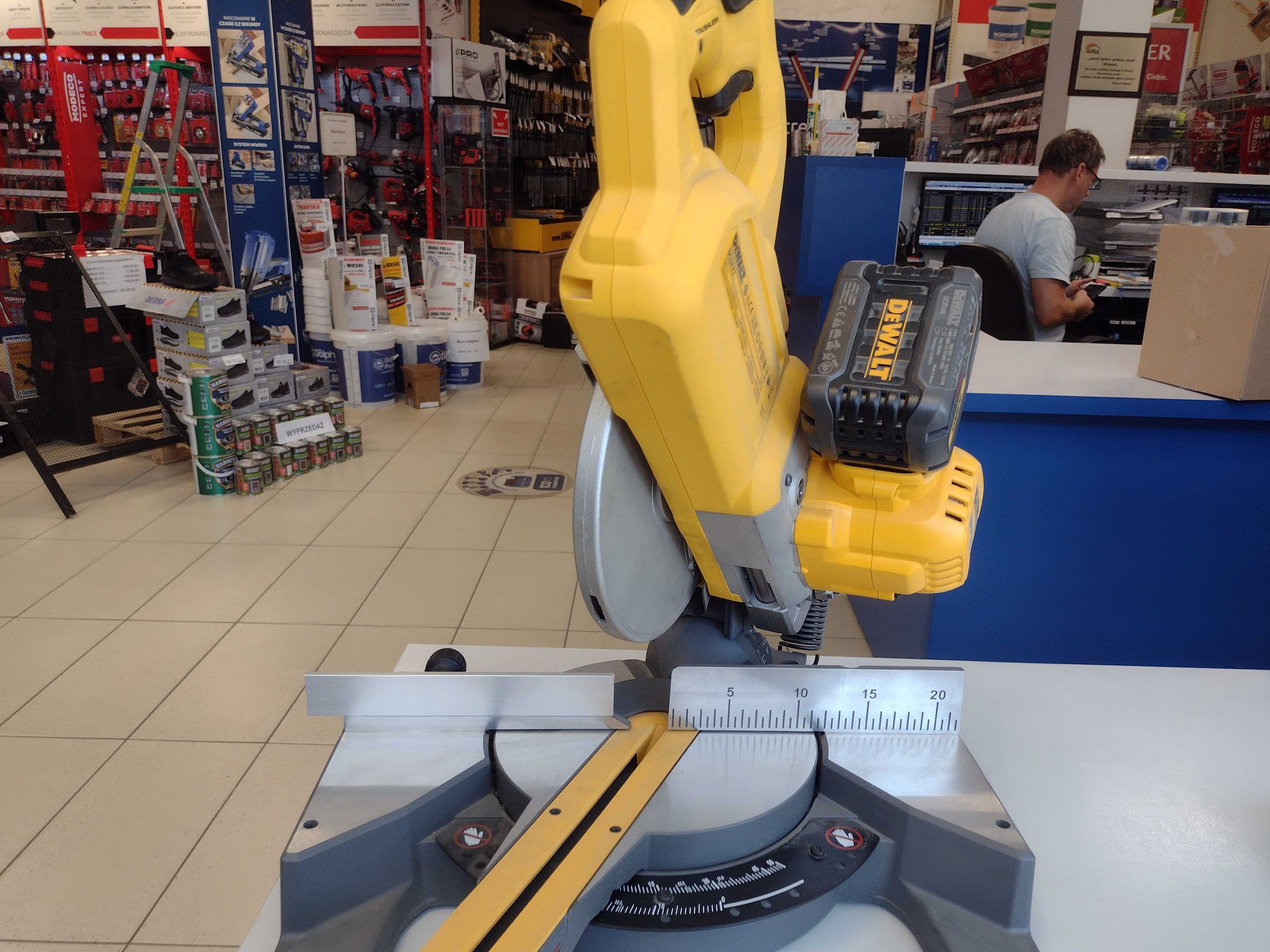Nowa Pilarka ukosowa DEWALT DCS777 54V  + dwie baterie + ładowarka