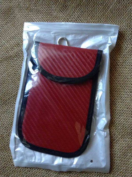 Экранирующий чехол Фарадея на липучке.