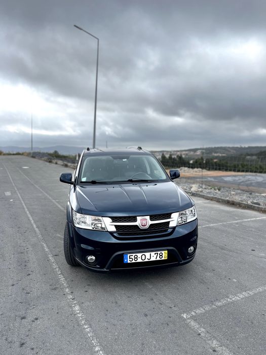 SUV Fiat Fremont