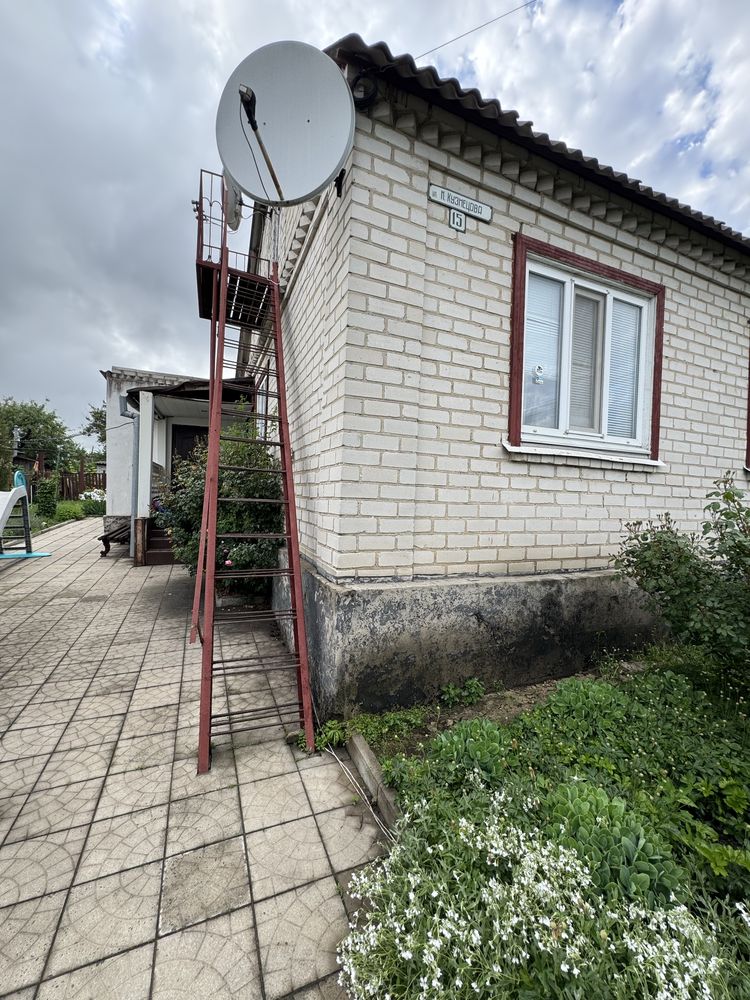 Продаж частини будинку