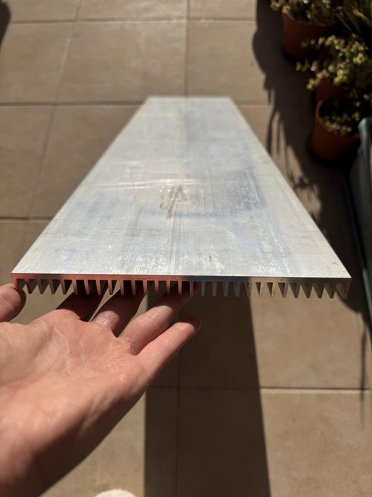 Dissipadores (Heatsinks) de Alumínio Anodizado