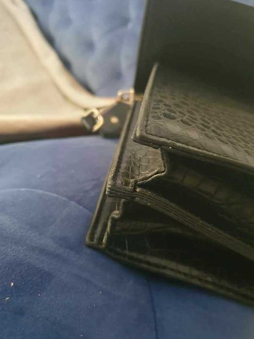 Torebka jak nowa motyw węża odpinany pasek