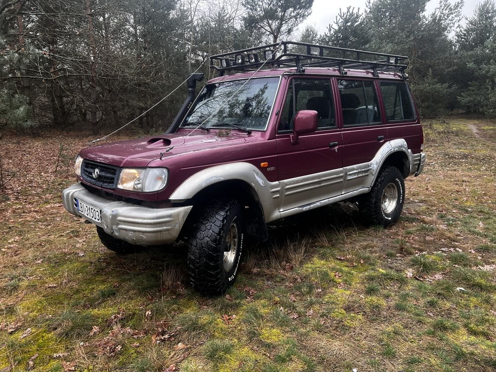 Hyundai galloper 4x4 diesel 7osobowy pickup l200 navara pajero offroad