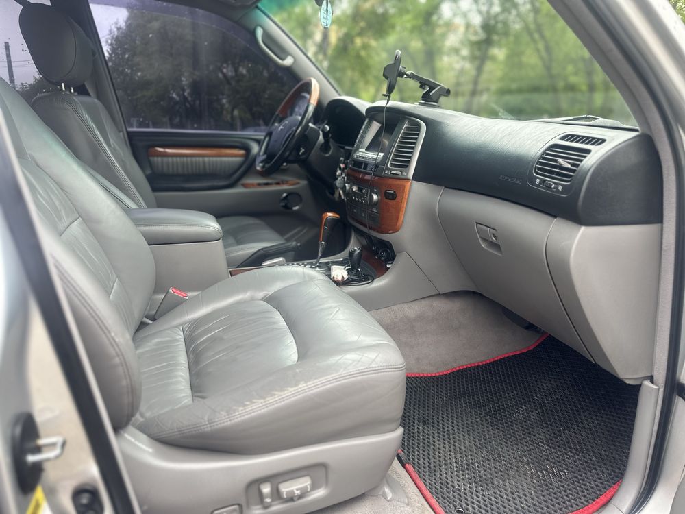 Продам Lexus LX 470