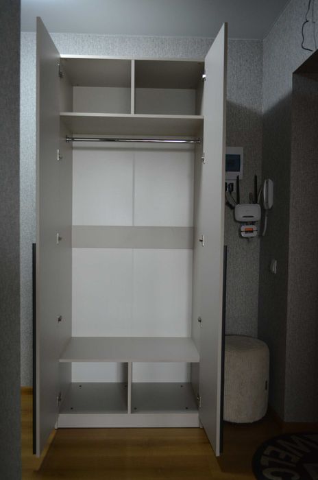 Продам нову шафу (для спальні, коридору, дитячої, в кабінет тощо)