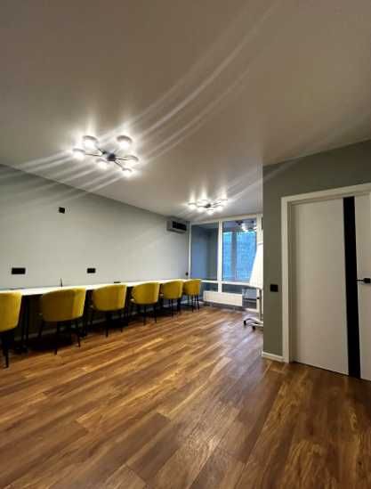 Офіс, салон та інше, 2 поверх, 50 кв.м ,ж/ф, ремонт, генератор, метро