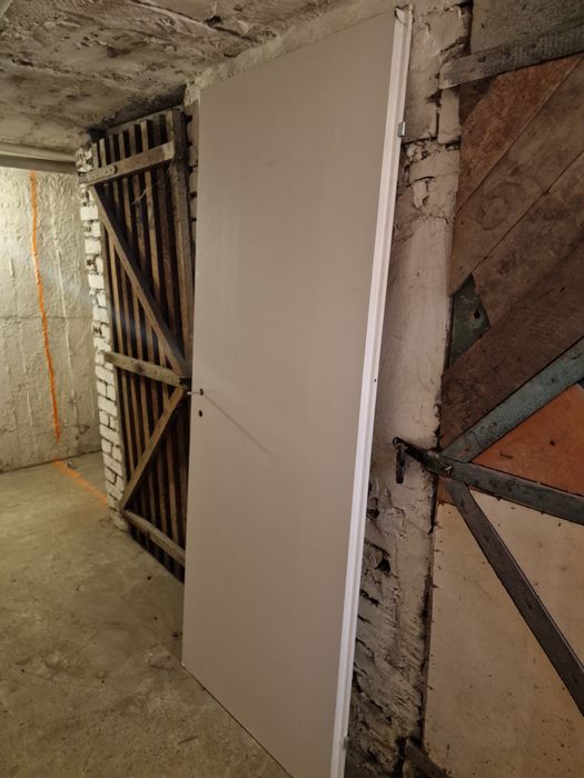 Drzwi łazienkowe lewe białe 75×193cm docinane na wymiar