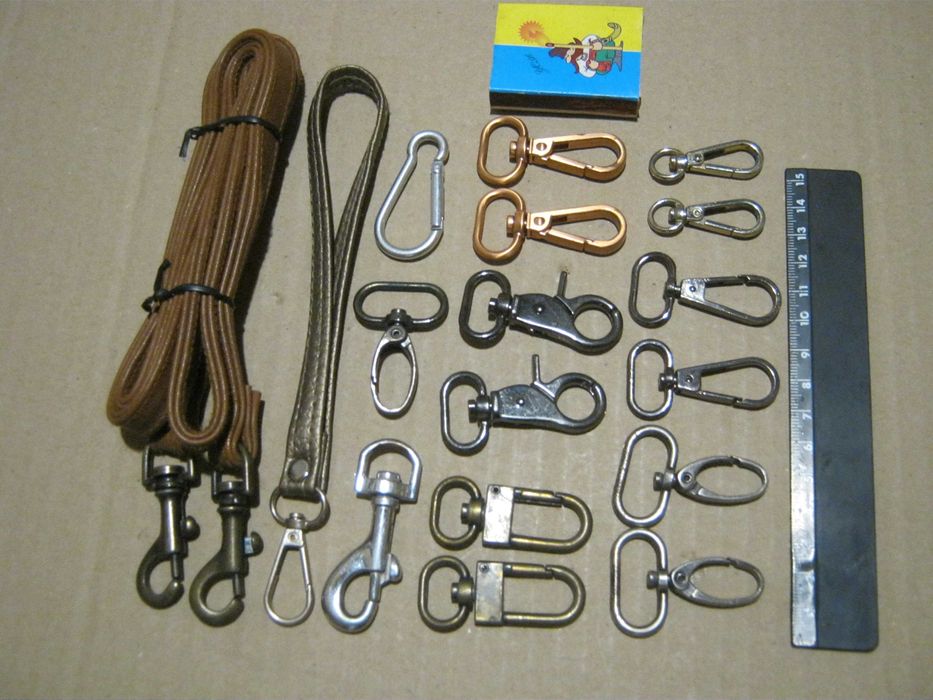 Карабин поворотный для сумок, поводков, наплечных ремней.