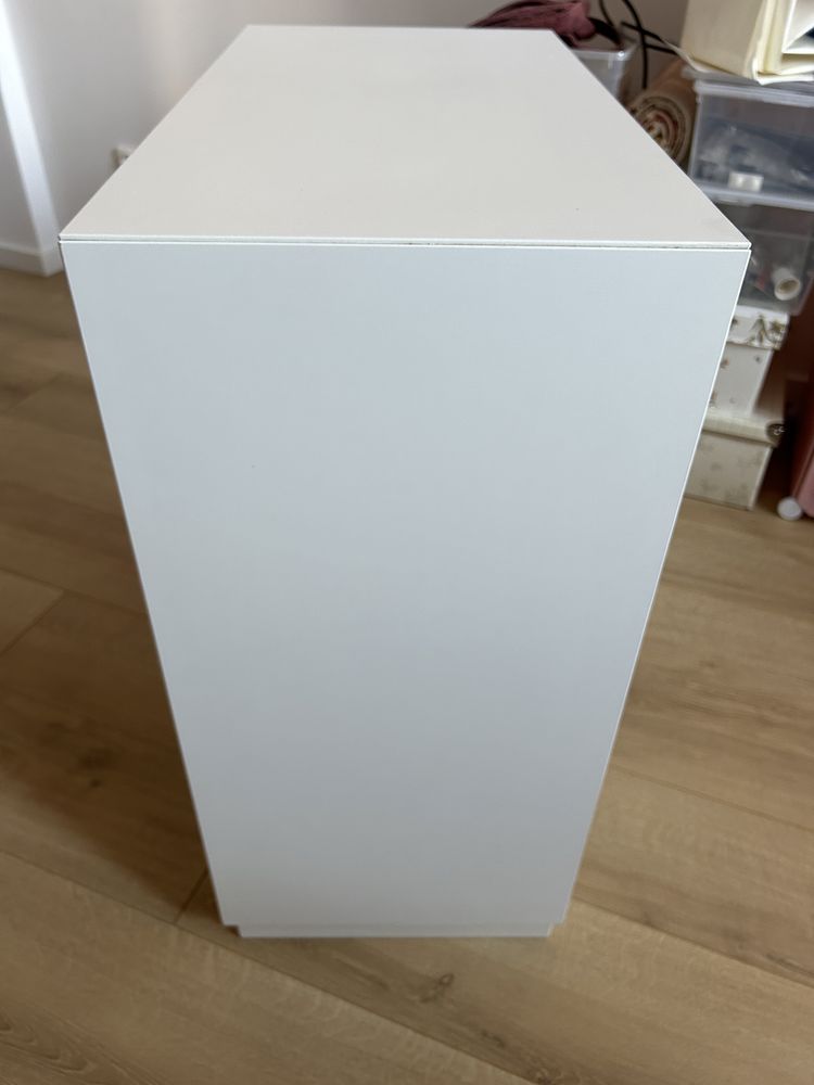 Biała szafka Ikea Eket 70x35x70 cm kallax