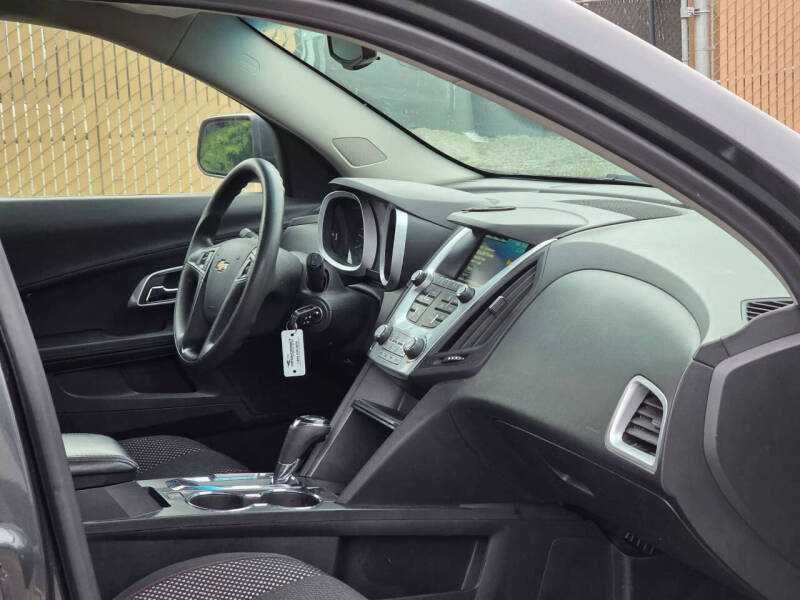 2017 Chevrolet Equinox LS