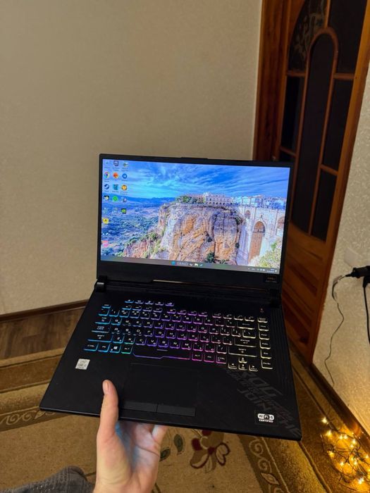 Ноутбук Asus Rog StrixG512
