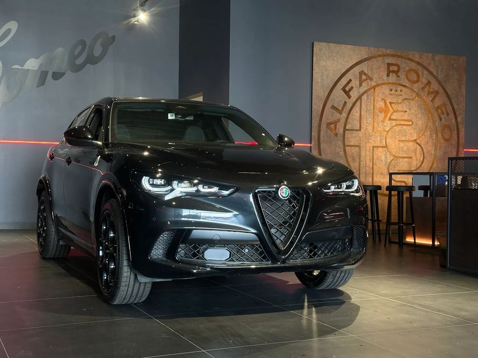 Alfa Romeo Stelvio - Q u a d r i f o g l i o