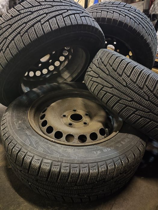 Шини Nokian з дисками VW Passat B5   195/65 r15 95R XL