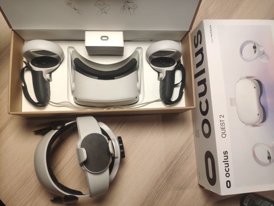 Gogle Oculus Quest 2 128 GB + dodatkowe wyposażenie