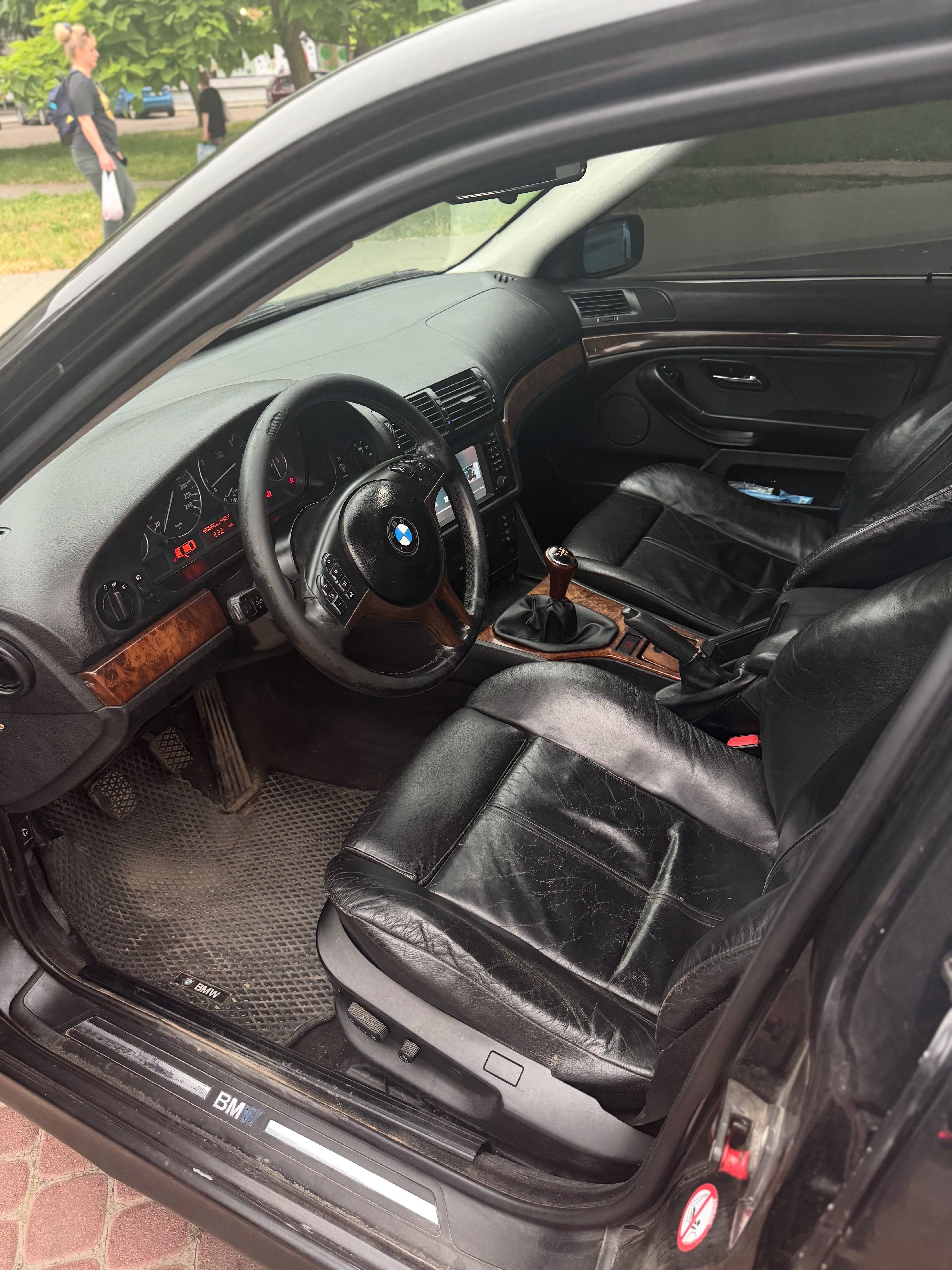 (Бмв)BMW E39 525 (БМВ 2,5)М52В25