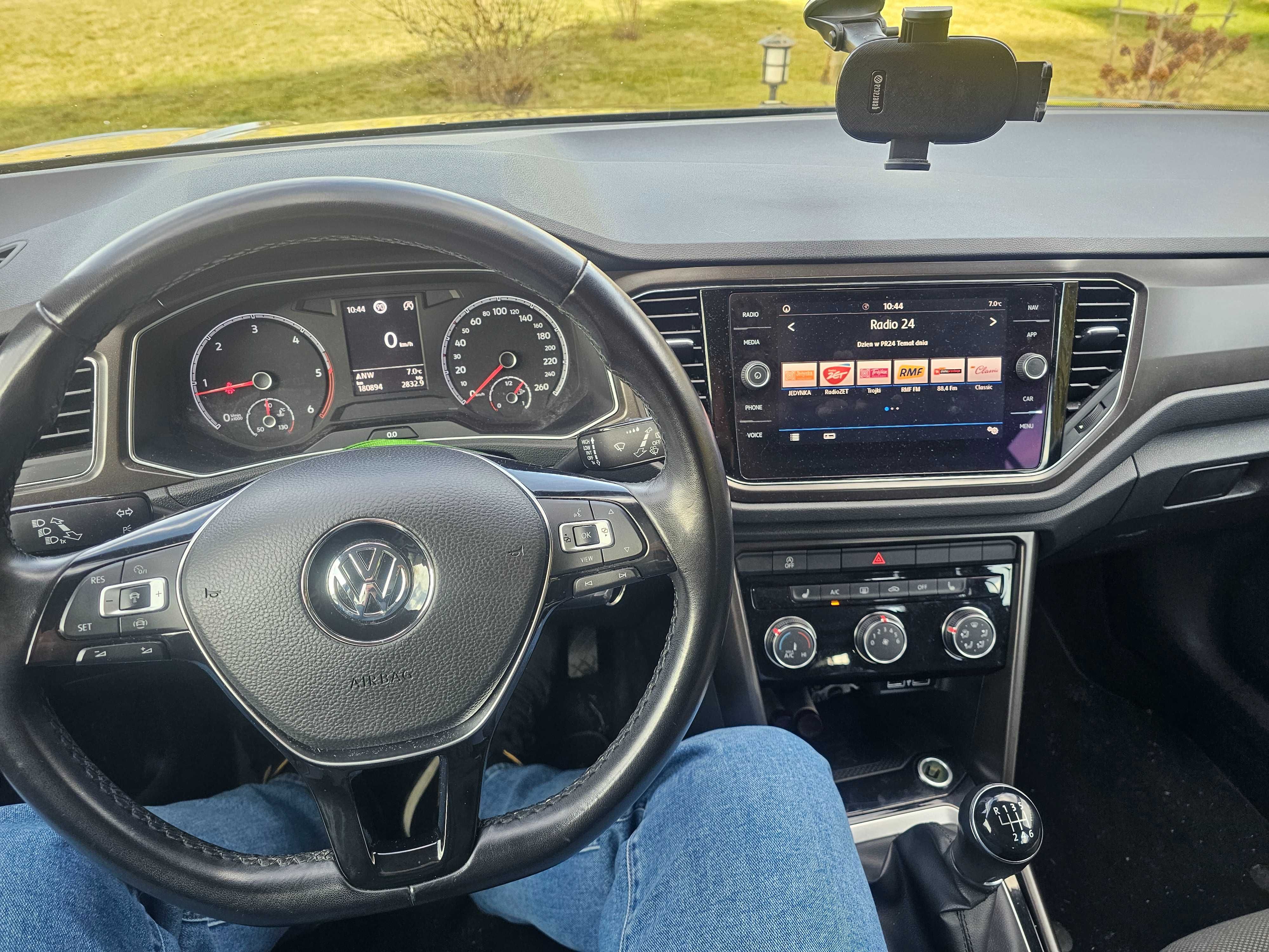 Vw T-roc 2.0TDI 150KM manual, hak, led, kamera, ACC, 2019