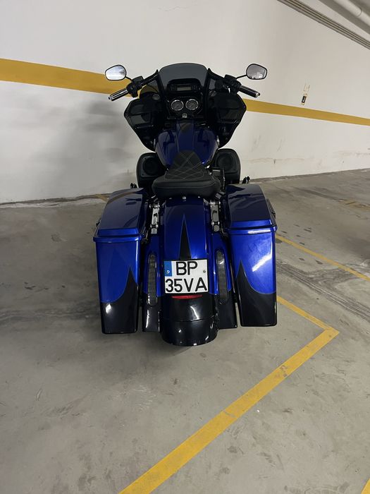 Harley Davidson Road Glide CVO