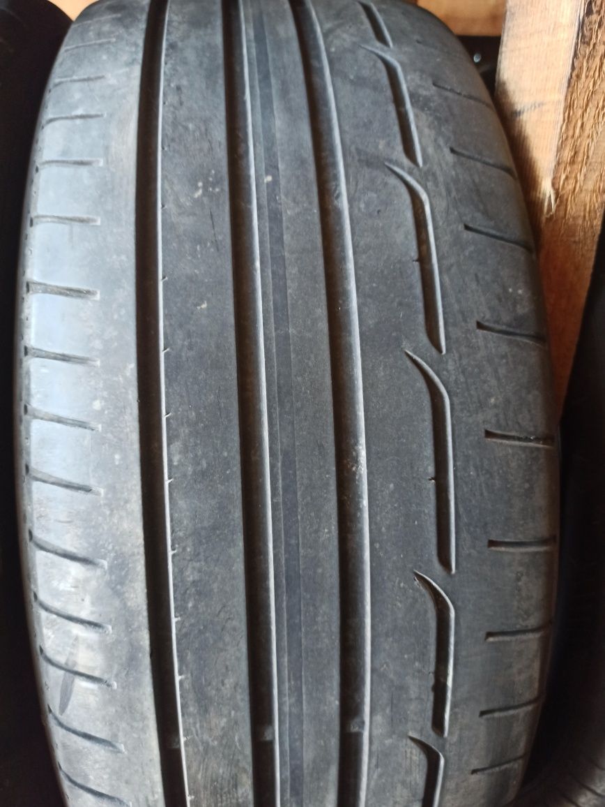 079 TSM Komplet opon 225/45/19 Dunlop Sport Maxx RT 19r