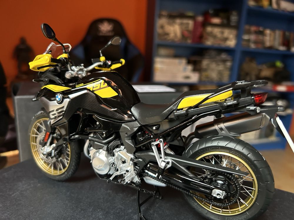 Model BMW motorrad F850GS