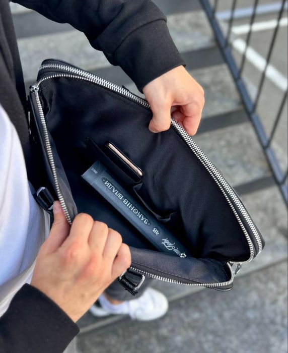 Якісна чоловіча шкіряна сумка- портфель, для ноутбука чи документів