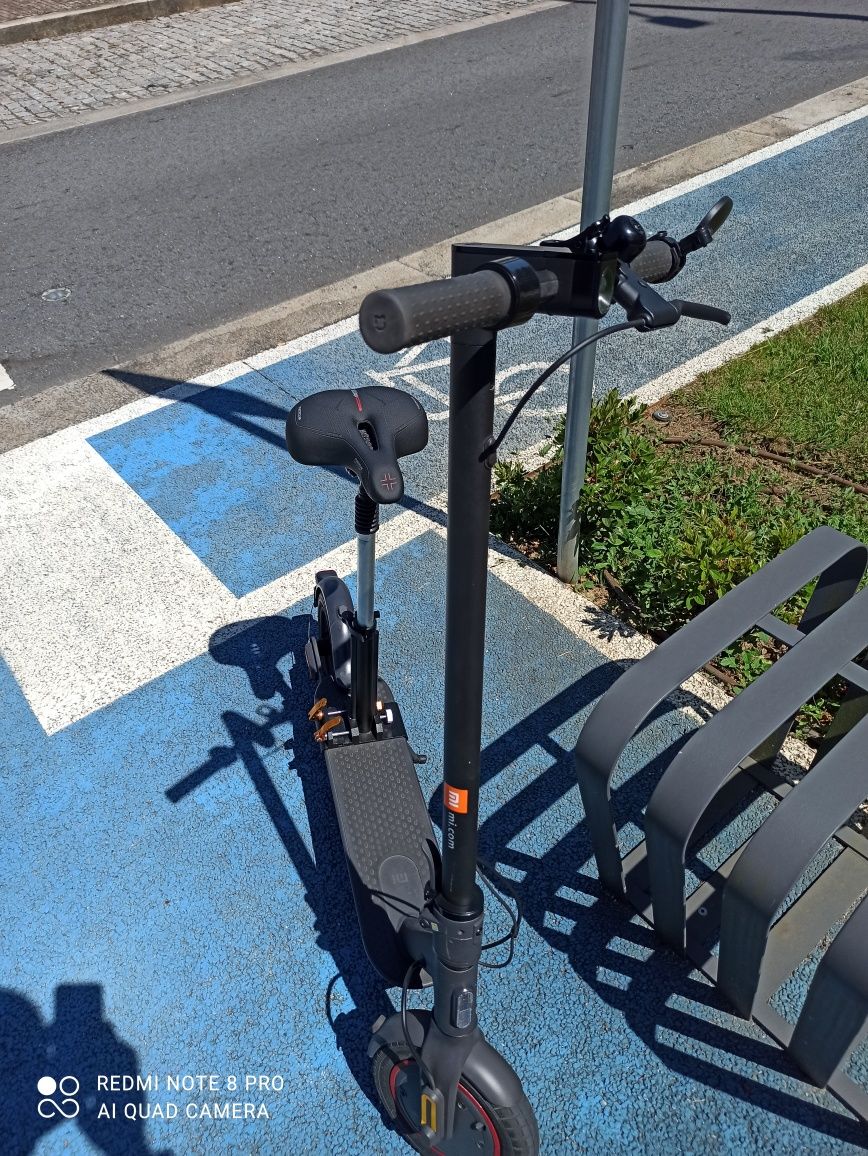 Trotinete Xiaomi com assento