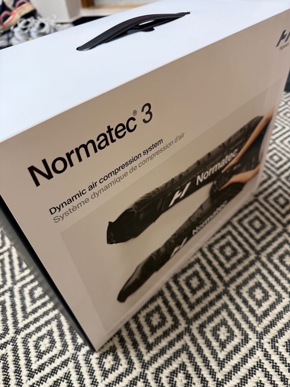 Masażer Limfatyczny do nóg HYPERICE Normatec 3