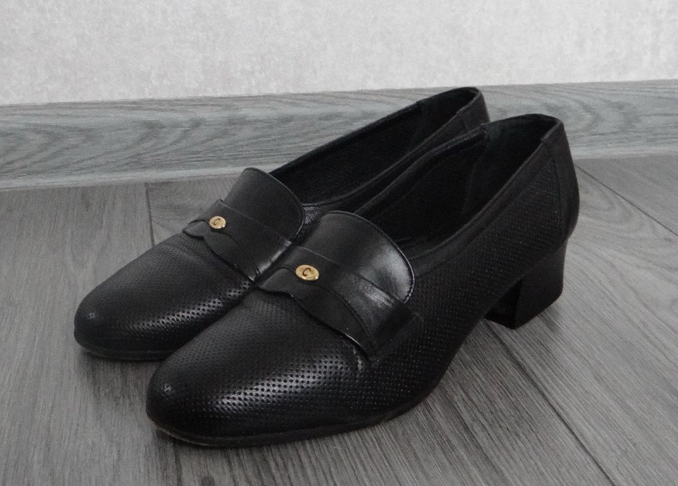 Женские кожаные туфли бренд CONFORT (сделаны в Италии)