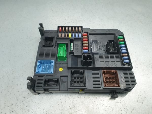 Caixa fusíveis / SAM / BSI PEUGEOT 208