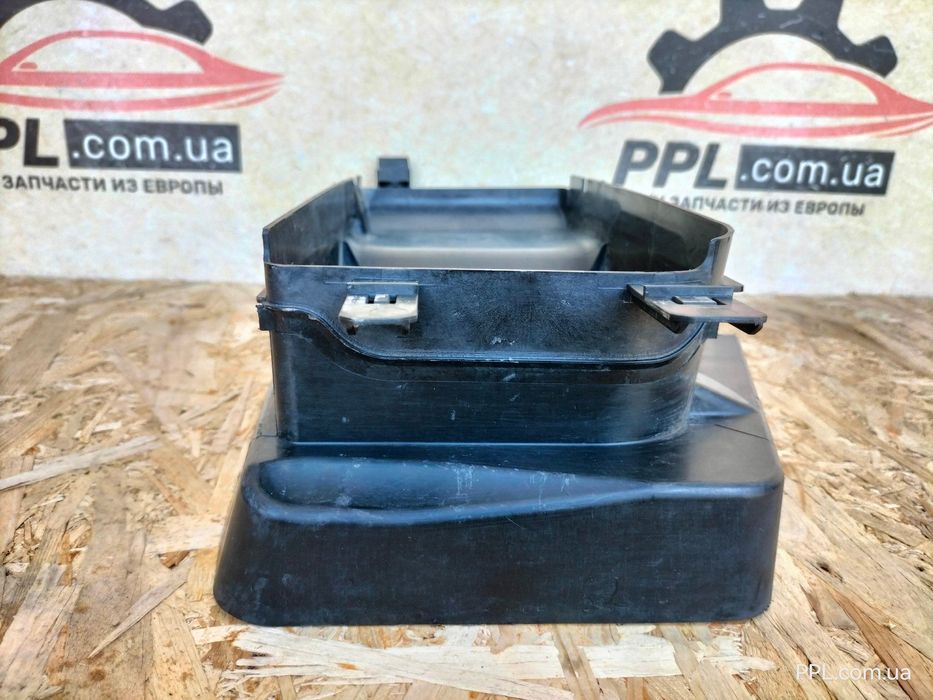 Ford Transit Connect II Mk2 18-21 дефлектор воздуховод интеркулера