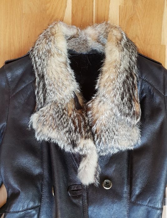 Женское зимнее кожаное пальто