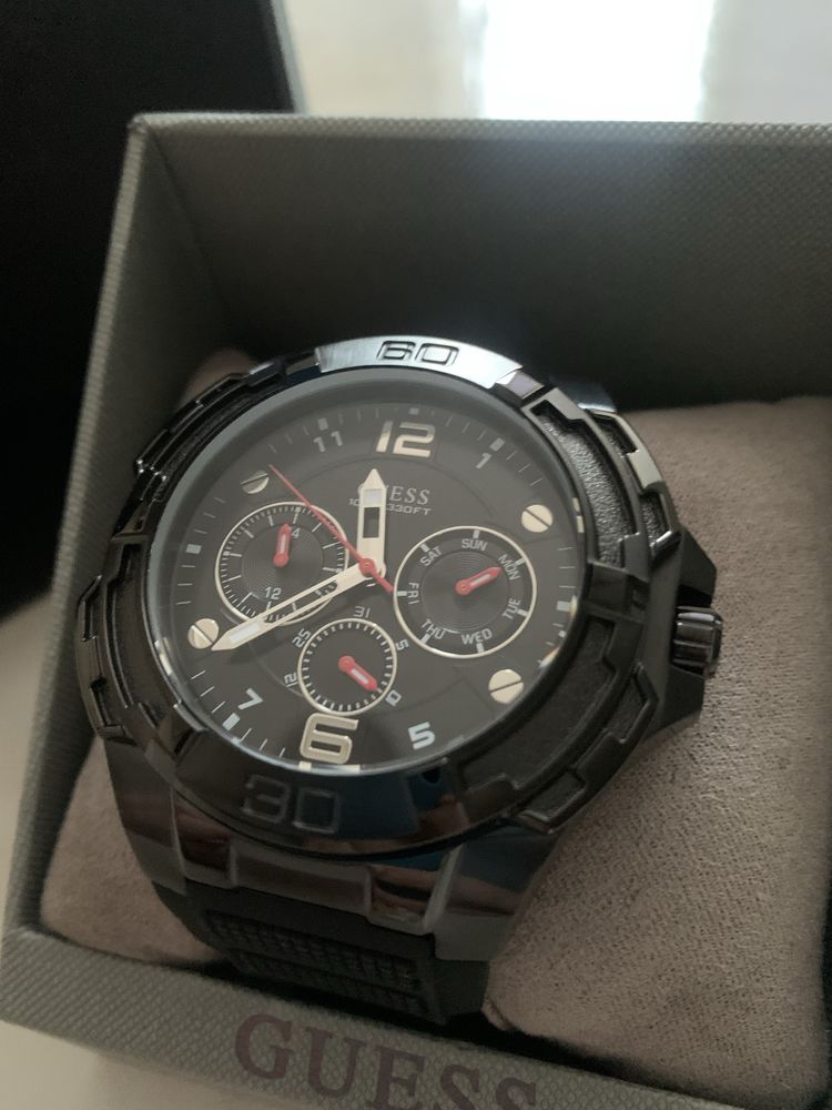 Наручний годинник GUESS W1254G2