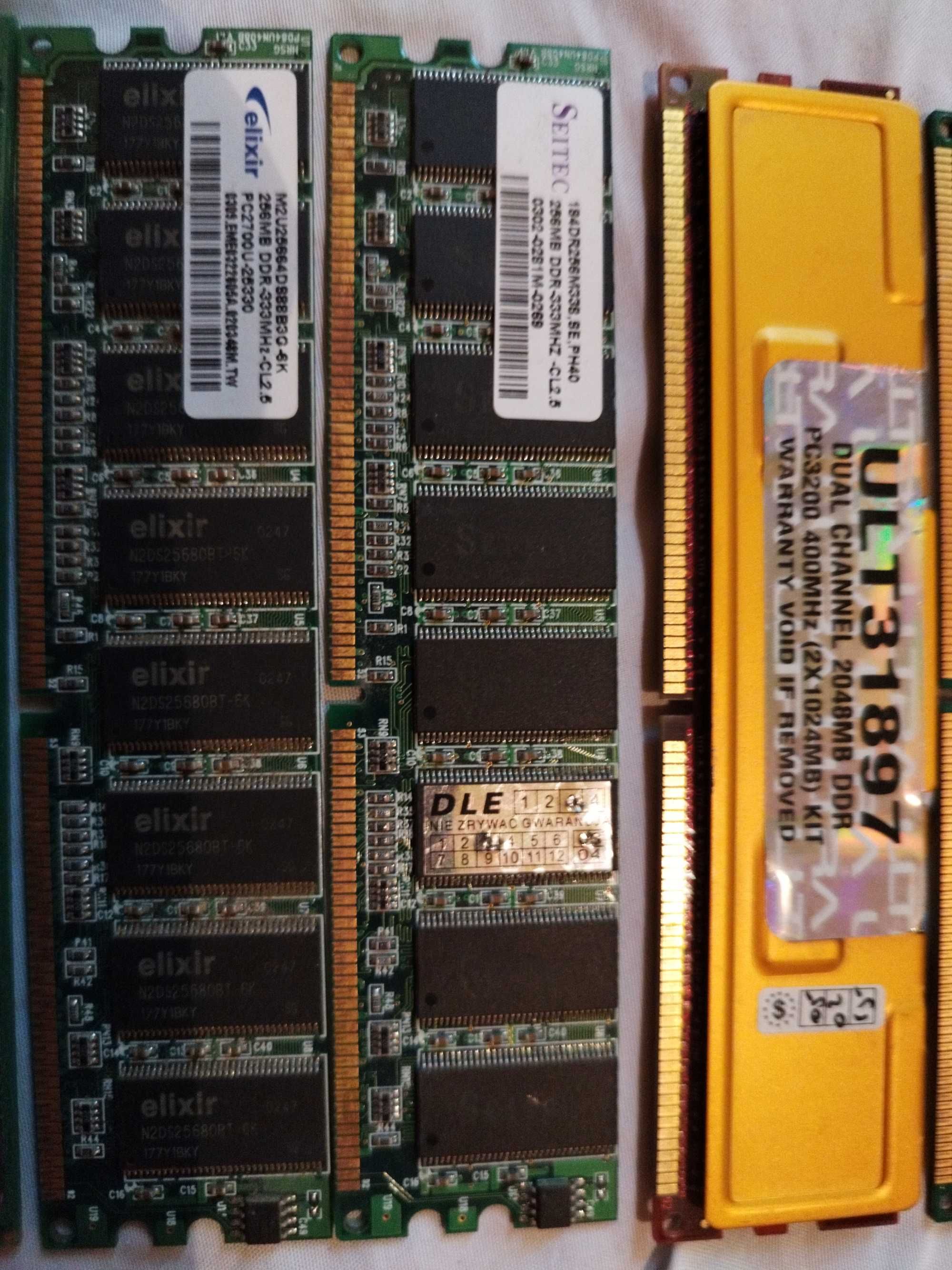 Ram DDR i DDR2 różne do PC ( 7 kości )